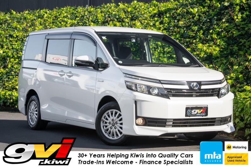 2015 Toyota Voxy X Hybrid / Noah X