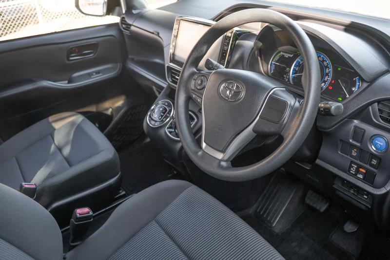 2015 Toyota Voxy X Hybrid / Noah X