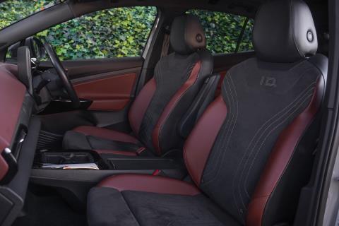 2023 Volkswagen ID.4 Pro Launch Edition - Thumbnail