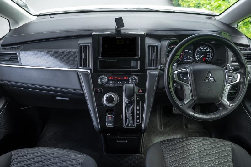 2019 Mitsubishi Delica D:5 G 4WD