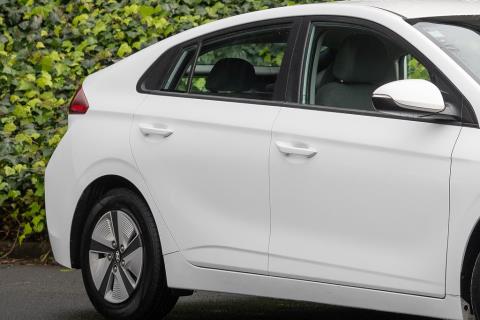 2022 Hyundai Ioniq II Hybrid - Thumbnail