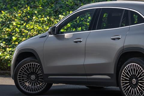 2021 Mercedes-Benz EQA 250 AMG Line - Thumbnail