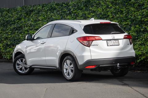 2017 Honda HR-V Sport / Vezel Petrol - Thumbnail