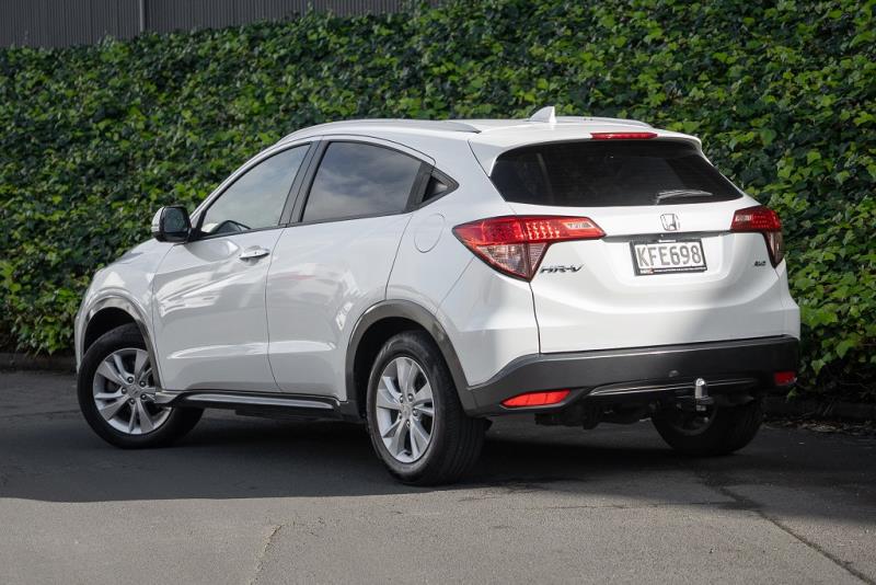 2017 Honda HR-V Sport / Vezel Petrol