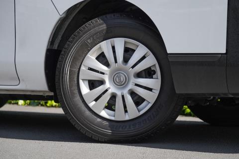 2023 Nissan NV350 / Caravan 5 Door - Thumbnail