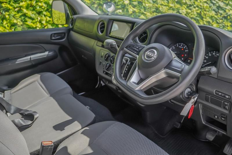 2023 Nissan NV350 / Caravan 5 Door