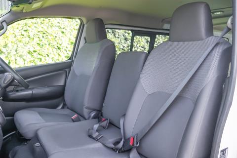2023 Nissan NV350 / Caravan 5 Door - Thumbnail