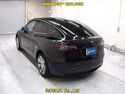 2023 Tesla Model Y Long Range - Thumbnail