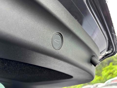 2023 Tesla Model Y 60kWh - Thumbnail
