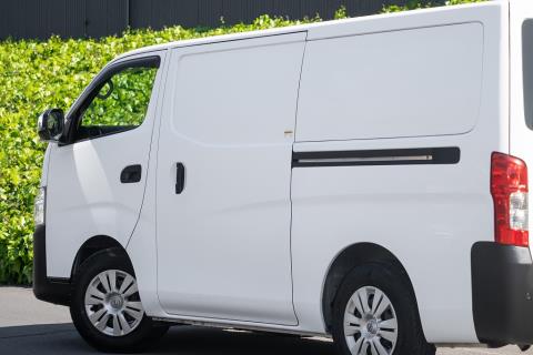 2022 Nissan NV350 Freezer Van - Thumbnail
