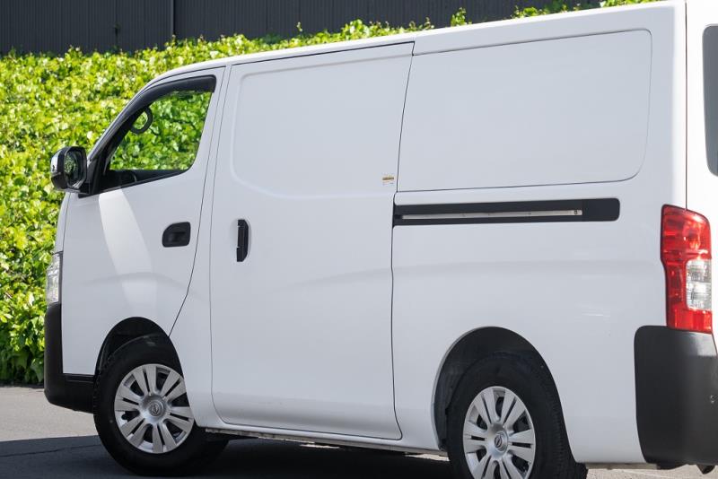 2022 Nissan NV350 Freezer Van