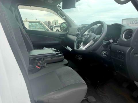 2022 Nissan NV350 Freezer Van - Thumbnail