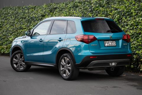 2023 Suzuki Vitara JLX 1.6P - Thumbnail