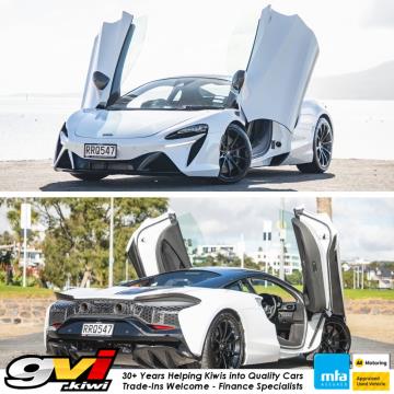 2023 McLaren Artura - Thumbnail