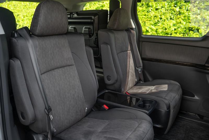 2014 Toyota Vellfire / Alphard ZR