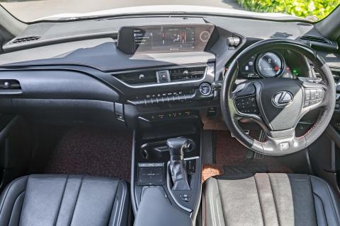 2019 Lexus UX 250h F Sport - Thumbnail
