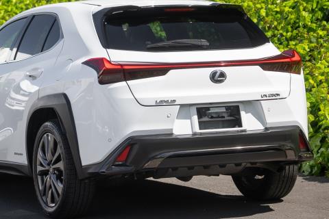 2019 Lexus UX 250h F Sport - Thumbnail