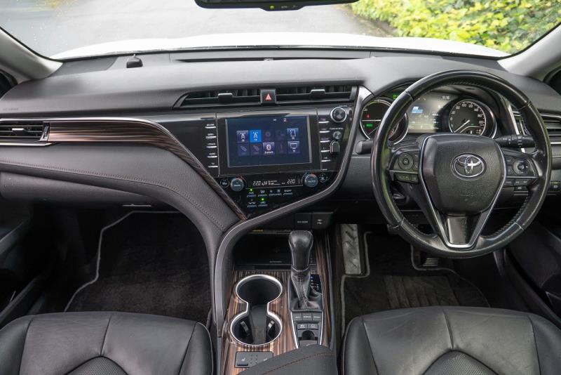 2019 Toyota Camry G Hybrid