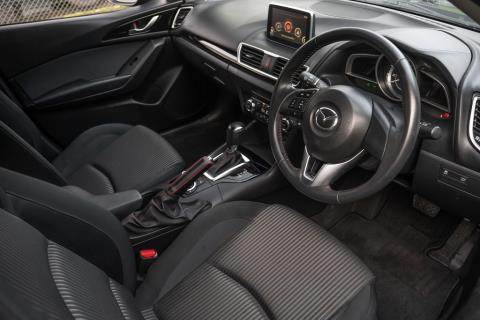 2014 Mazda Axela 15S / 3 Sport - Thumbnail