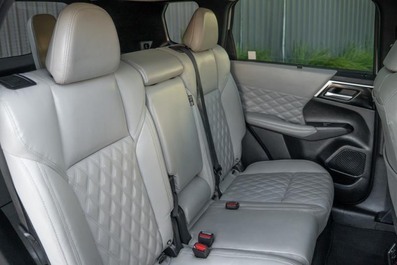2022 Mitsubishi Outlander VRX 4WD