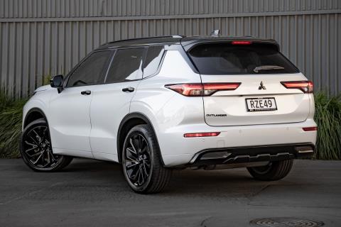 2022 Mitsubishi Outlander VRX 4WD - Thumbnail