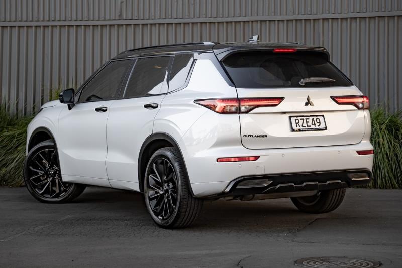2022 Mitsubishi Outlander VRX 4WD