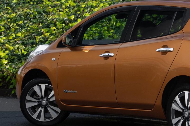 2017 Nissan Leaf 30X 74% SOH