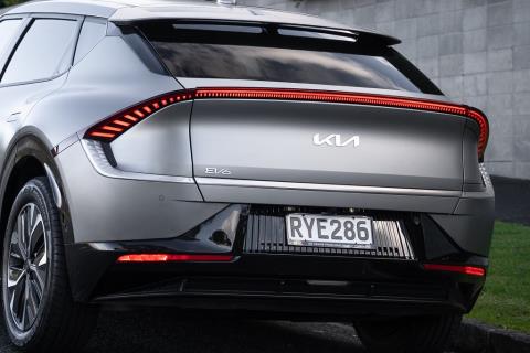 2022 Kia EV6 Earth AWD 77kWh LR - Thumbnail