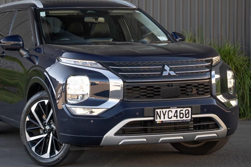 2022 Mitsubishi Outlander VRX 4WD
