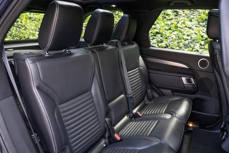 2021 Land Rover Discovery D250 R-Dynamic