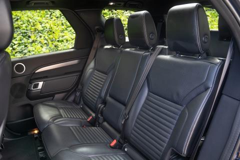 2021 Land Rover Discovery D250 R-Dynamic - Thumbnail