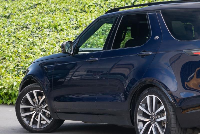 2021 Land Rover Discovery D250 R-Dynamic