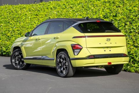 2023 Hyundai Kona Lounge 64kWh - Thumbnail