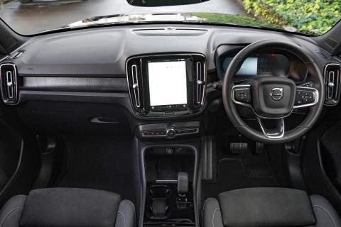 2023 Volvo C40 Recharge Ultimate - Thumbnail