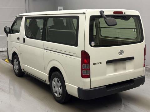 2021 Toyota Hiace ZL 5 Door - Thumbnail