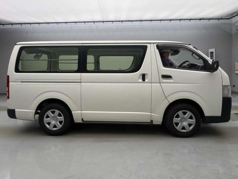 2021 Toyota Hiace ZL 5 Door - Thumbnail
