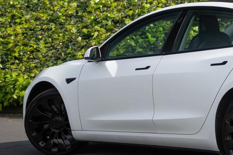 2020 Tesla Model 3 Performance - Thumbnail