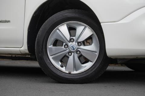 2015 Nissan e-NV200 Electric Van - Thumbnail