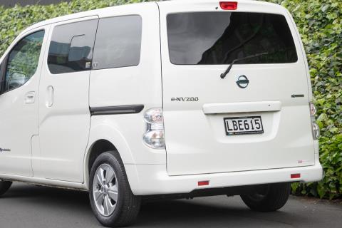 2015 Nissan e-NV200 Electric Van - Thumbnail