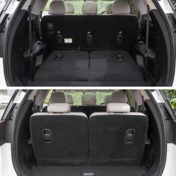 2024 Mahindra XUV700 AX7L Black Edition - Thumbnail