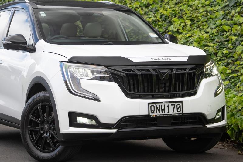 2024 Mahindra XUV700 AX7L Black Edition