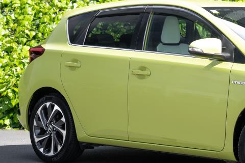 2017 Toyota Auris Hybrid G / Corolla - Thumbnail