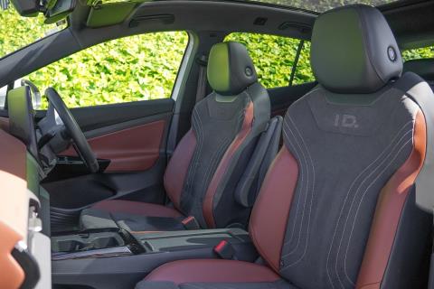 2022 Volkswagen ID.4 Pro Launch Edition - Thumbnail