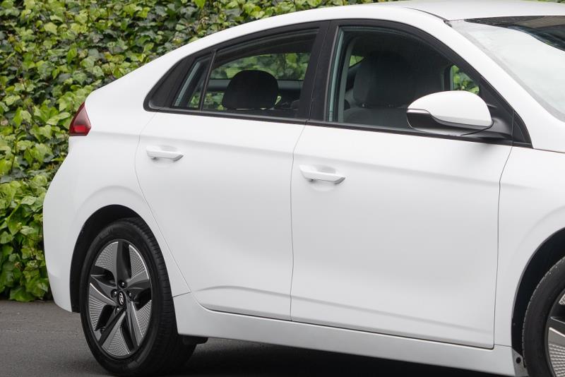 2022 Hyundai IONIQ Hybrid
