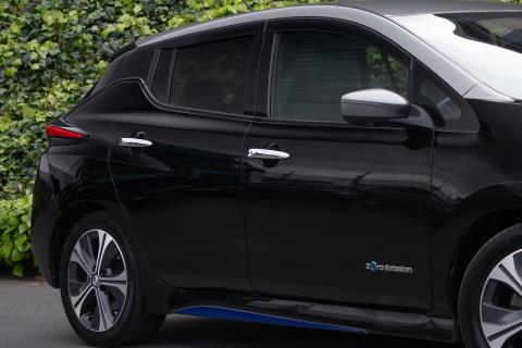 2018 Nissan Leaf 40G - Thumbnail