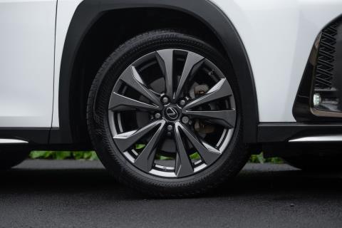 2019 Lexus UX 250h F Sport - Thumbnail