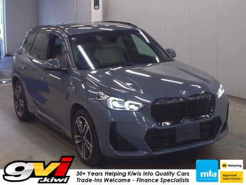 2023 Bmw iX1 XDrive30 M Sport - Thumbnail