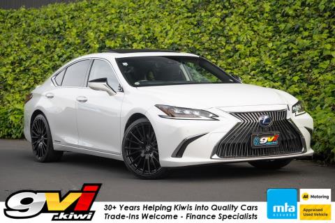 2019 Lexus ES 300h Hybrid - Thumbnail
