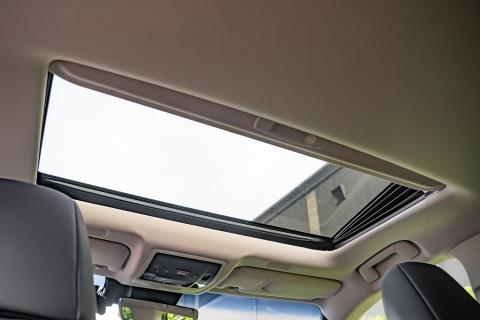 2019 Lexus ES 300h Hybrid - Thumbnail