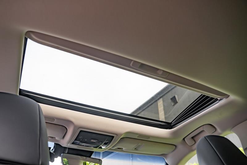 2019 Lexus ES 300h Hybrid